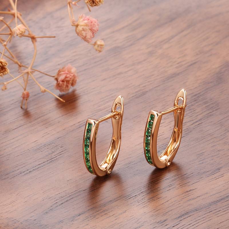 Elegant Green Earrings
