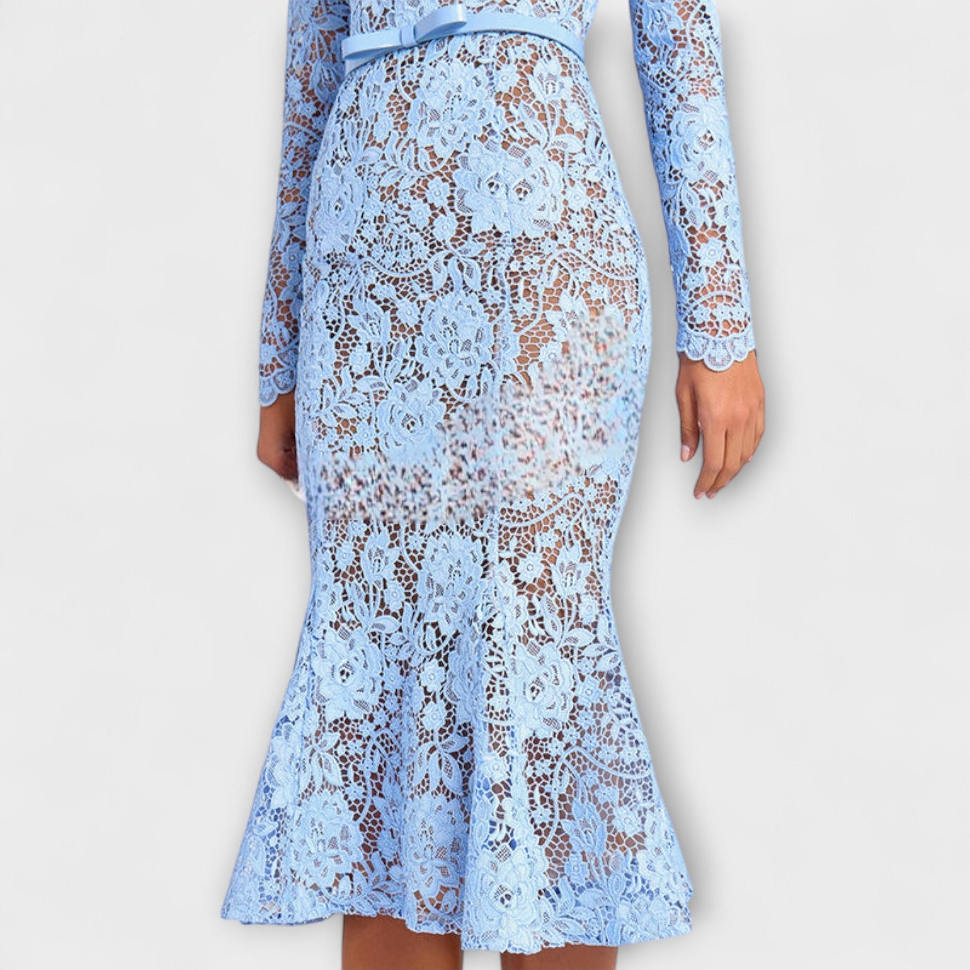 Freya - Elegant Midi Dress Made of Floral Lace
