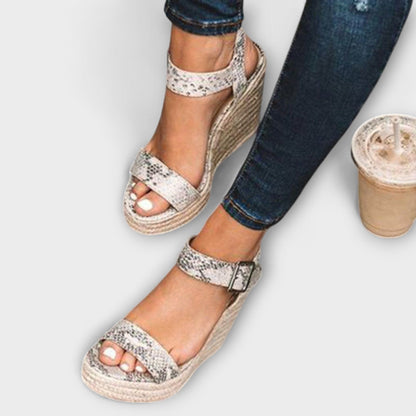 Elizabeth - Stylish Women's Shoes with Belt