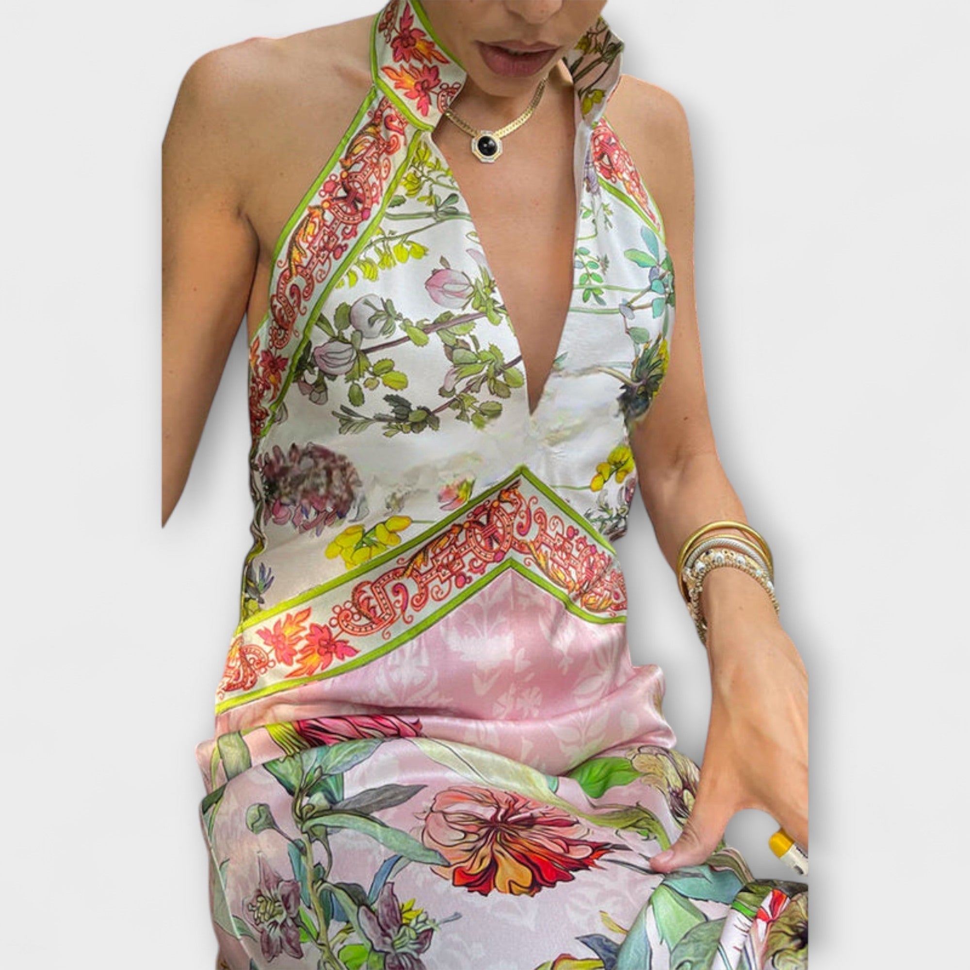 Ayla - Sleeveless Maxi Dress with Floral Pattern and Open Back