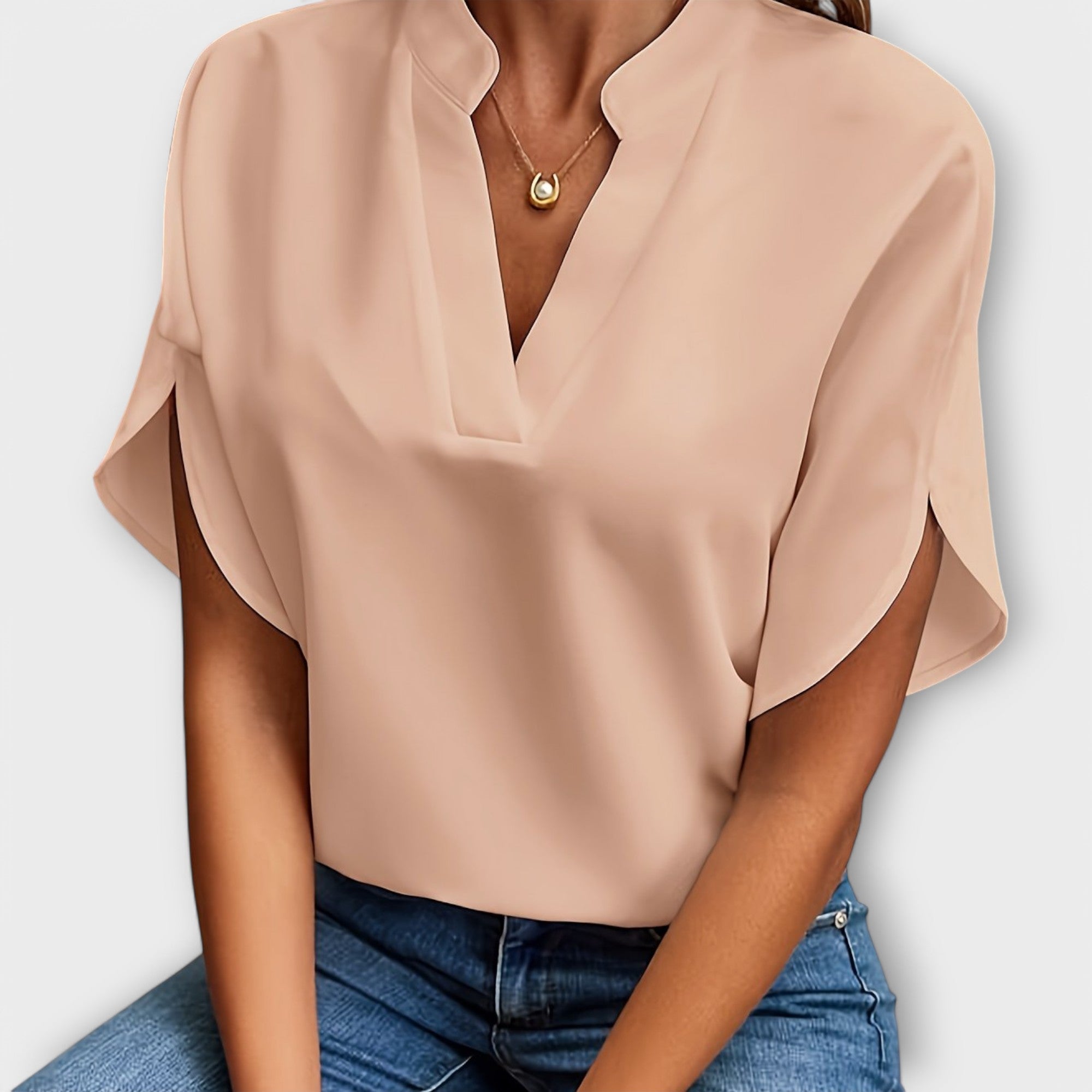 Vivi - Elegant, Lightweight Women's Blouse