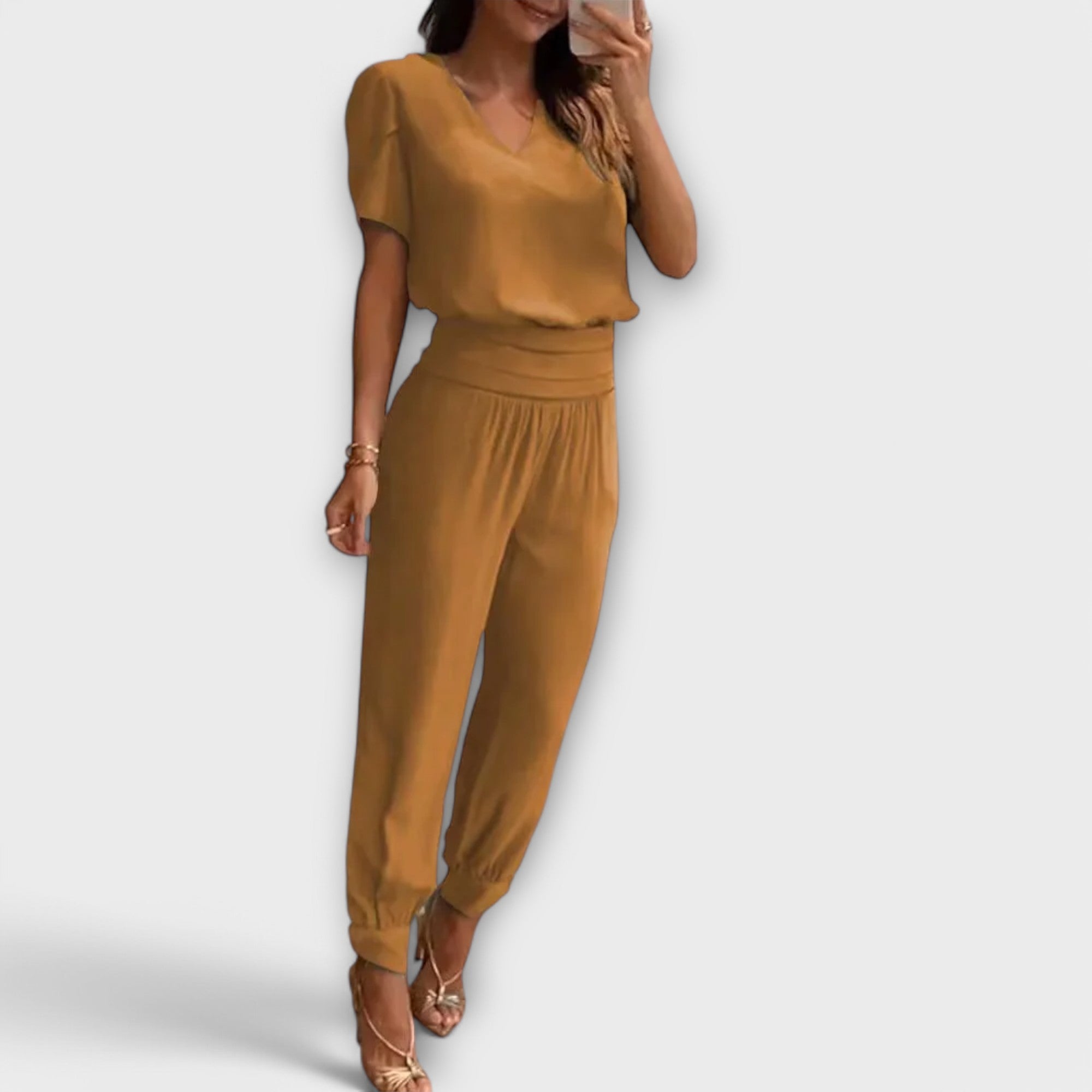 Irmelin – Elegant Set with Top and Pants
