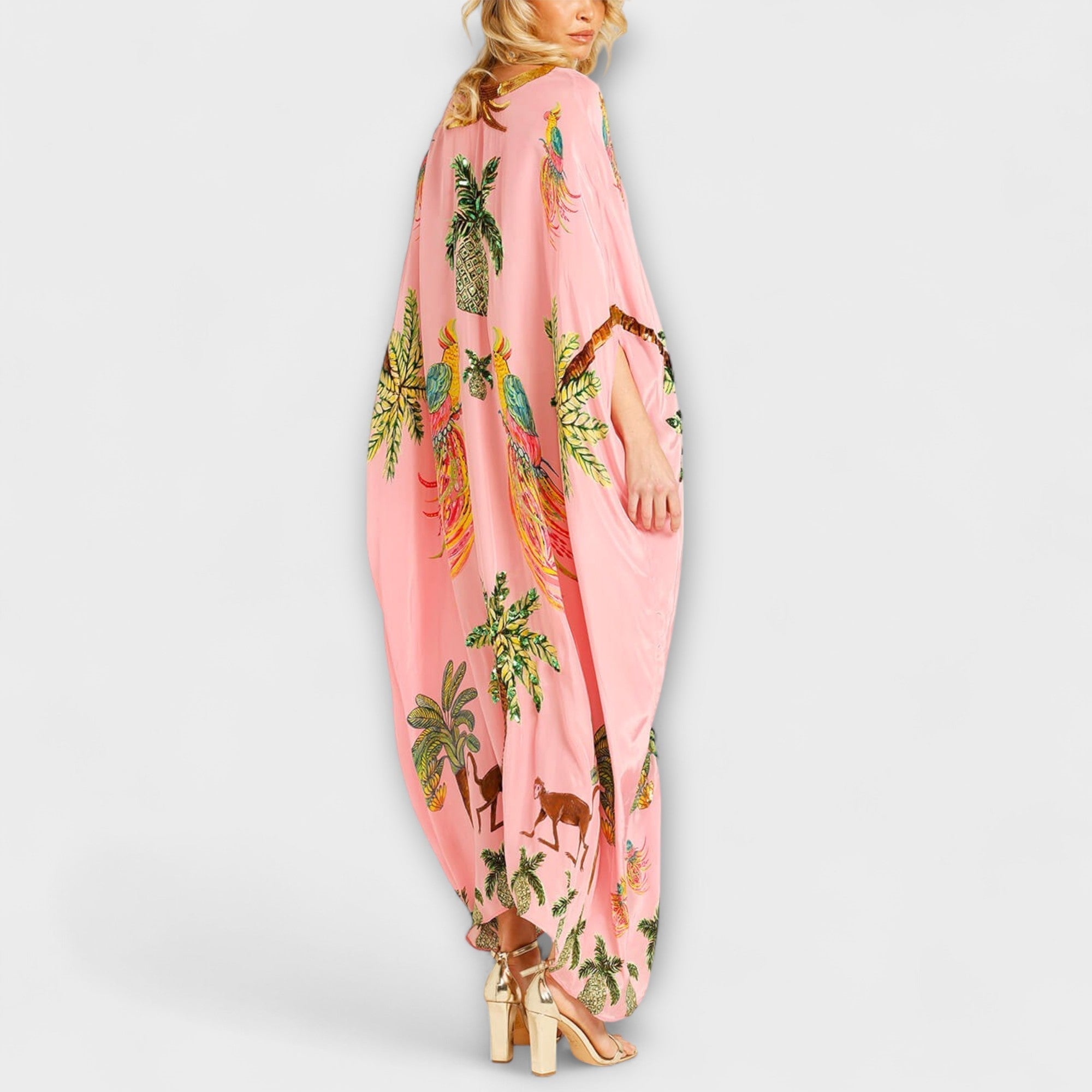 Linda - Eye-catching dress with off-the-shoulder design and coconut tree print